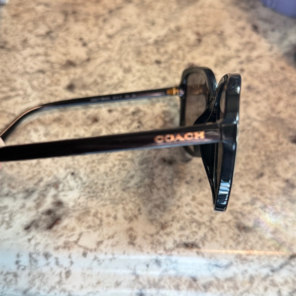 Used Coach black square Frame Sunglasses - Picture 4 of 8